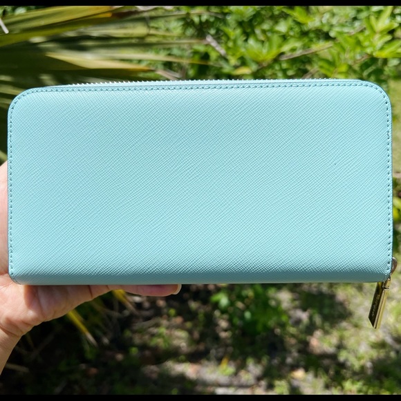 Kate Spade Large Wallet - Picture 4 of 5